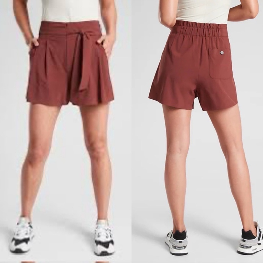Athleta Skyline Short ll